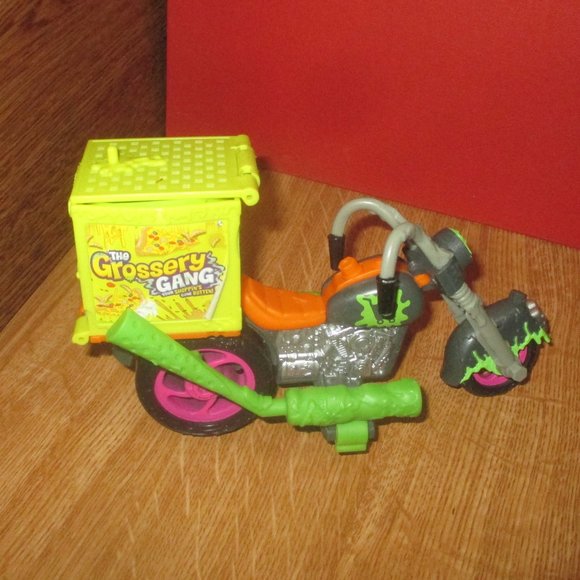 The Grossery Gang Putrid Power Delivery Strike Motorbike Chopper Motorcycle - Picture 3 of 6